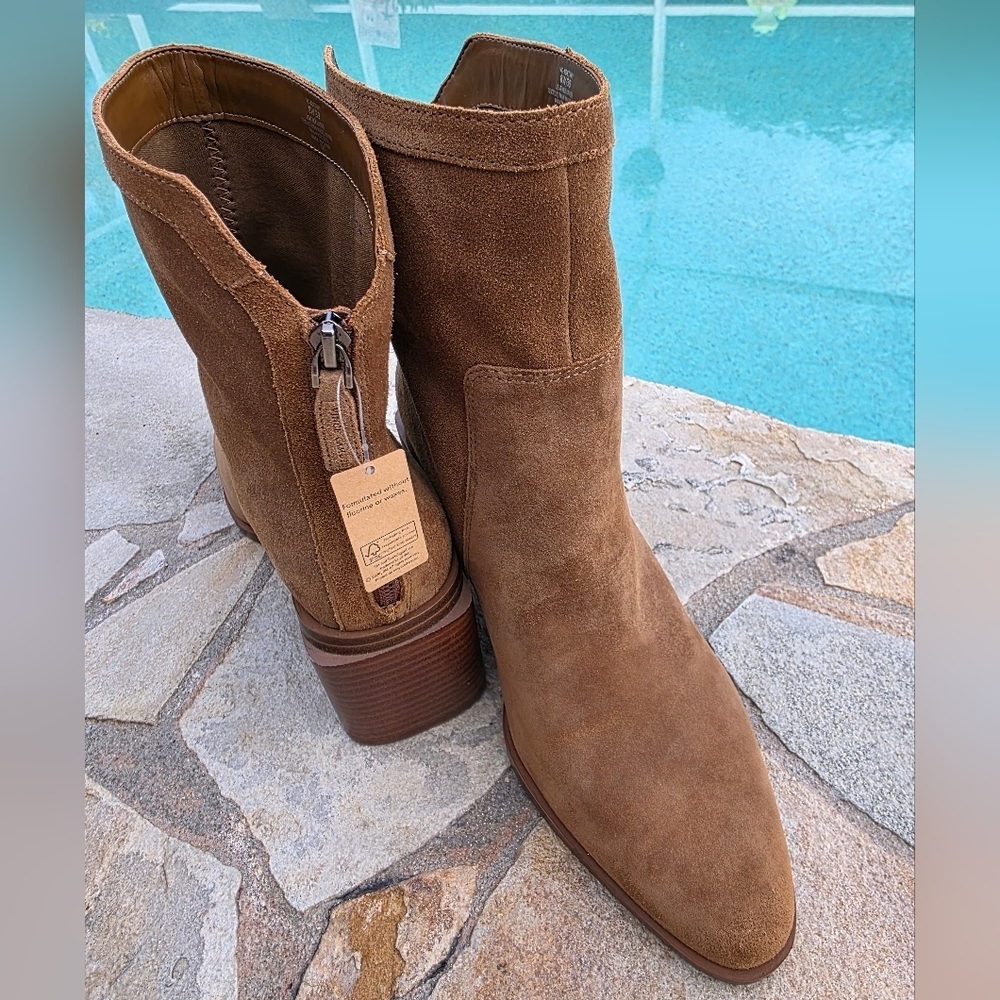 Vince Camuto NWT Kortimy Suede Boots In Camel  Size 8 Wide - Picture 9 of 11